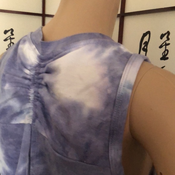 Top - Picture 9 of 9